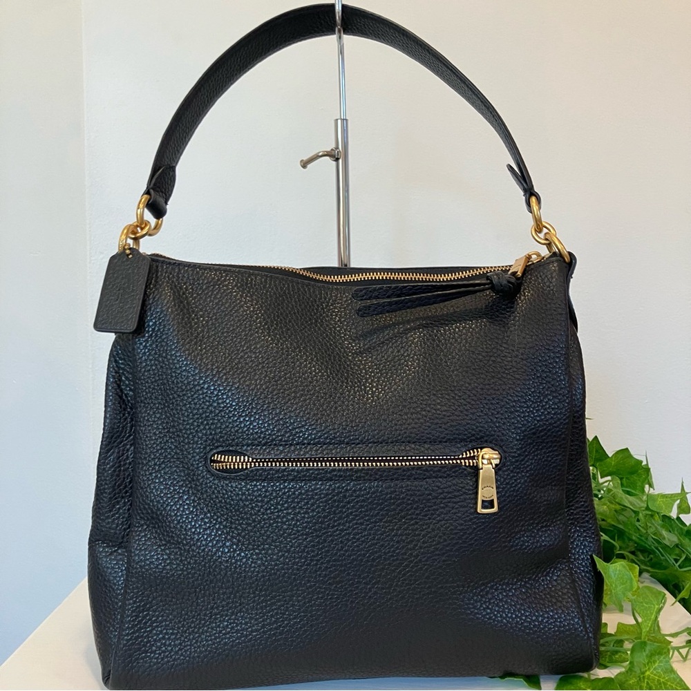 Genuine Coach Shay Black Leather Women's Shoulder Bag